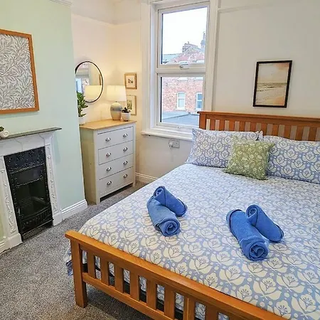 Seaside Escapes - With Relaxing Hot Tub! Vakantiehuis