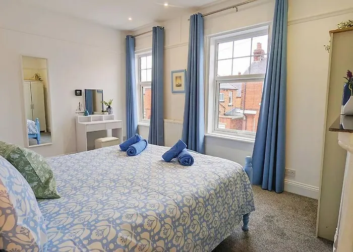 Nyaraló Seaside Escapes - With Relaxing Hot Tub! Scarborough